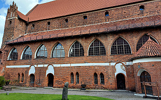 W olsztyńskim zamku można oglądać wystawę prac, które powstały po 1945 roku